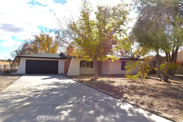 18085 Wisteria Street, Hesperia, CA 92345