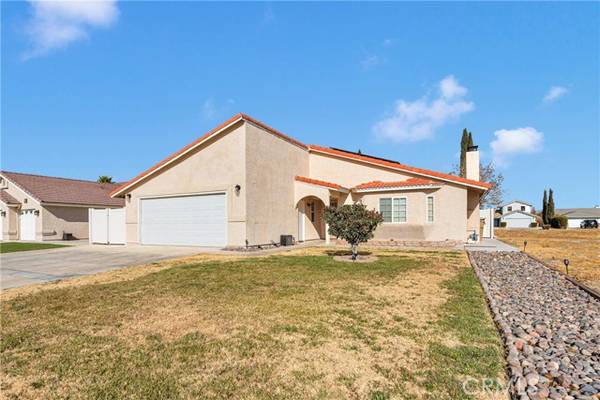 18270 Lakeview Drive, Victorville, CA 92395