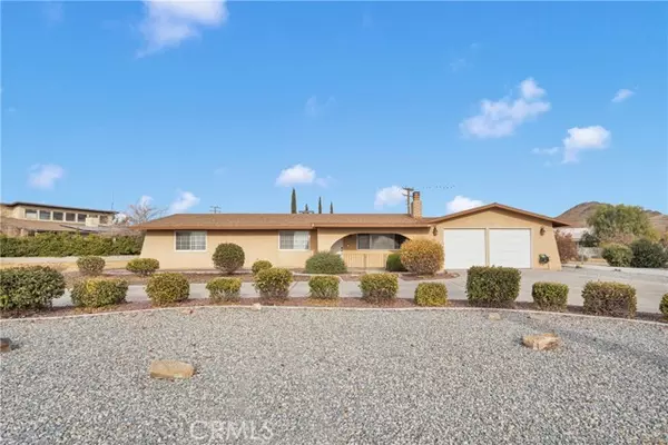 16403 Wintun Road, Apple Valley, CA 92307