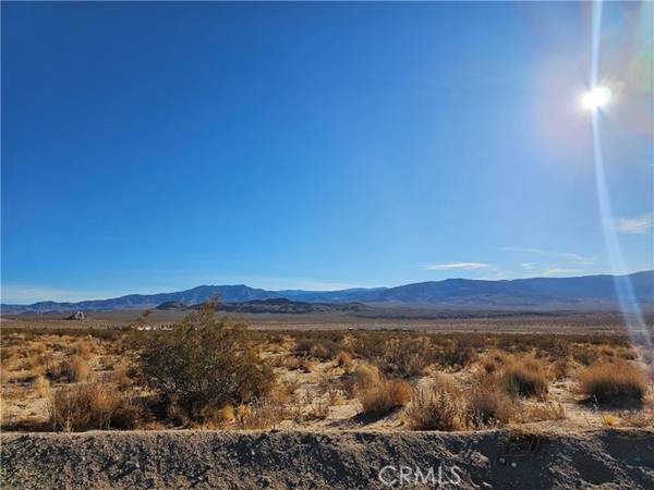 400 East End Road, Lucerne Valley, CA 92356