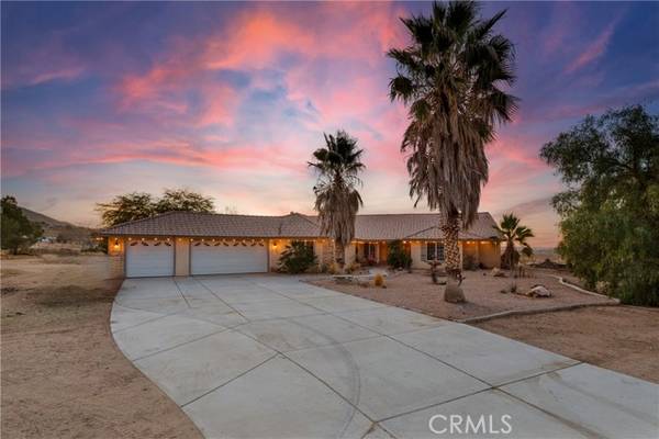 10252 Bella Vista Street, Apple Valley, CA 92308