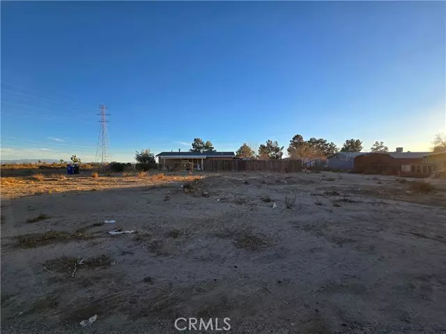 Adelanto, CA 92301,19044 Janine Street