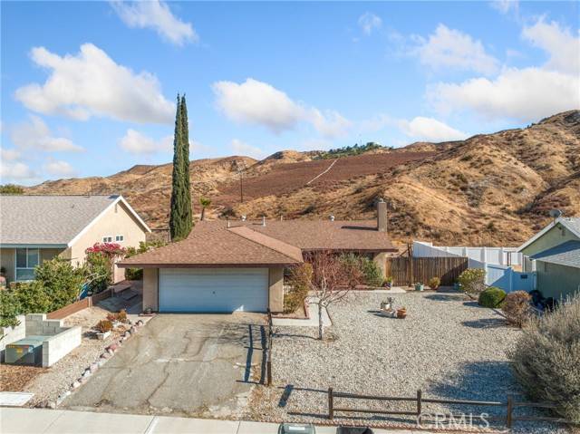 29902 Abelia rd, Canyon Country (santa Clarita), CA 91387