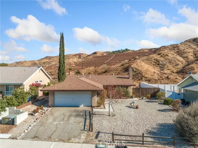 Canyon Country (santa Clarita), CA 91387,29902 Abelia rd