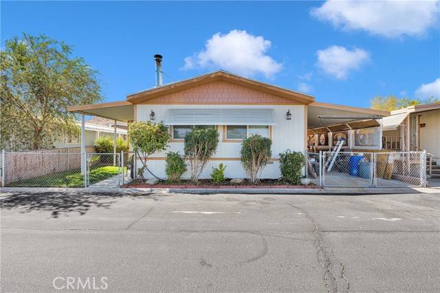 20683 Waalew Road #114, Apple Valley, CA 92307