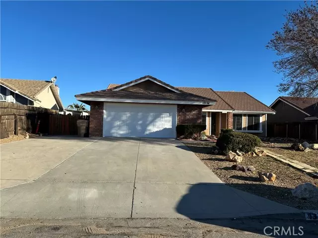 13536 Mountain Drive, Hesperia, CA 92344