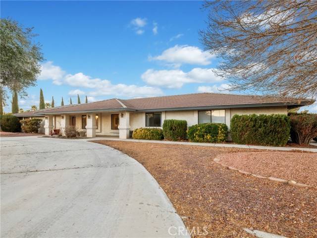 20276 Waco Road, Apple Valley, CA 92308