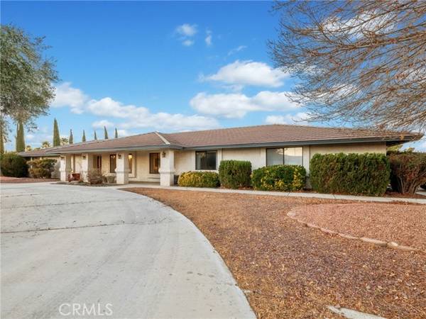 20276 Waco Road, Apple Valley, CA 92308