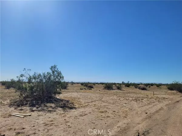 800 Vinton Road, Adelanto, CA 92301