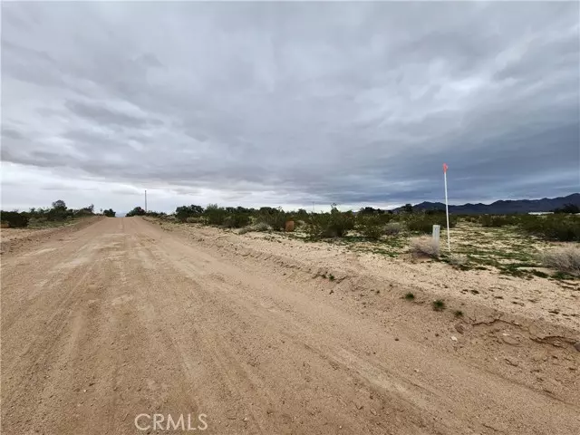 2 Summerset Road, Newberry Springs, CA 92365