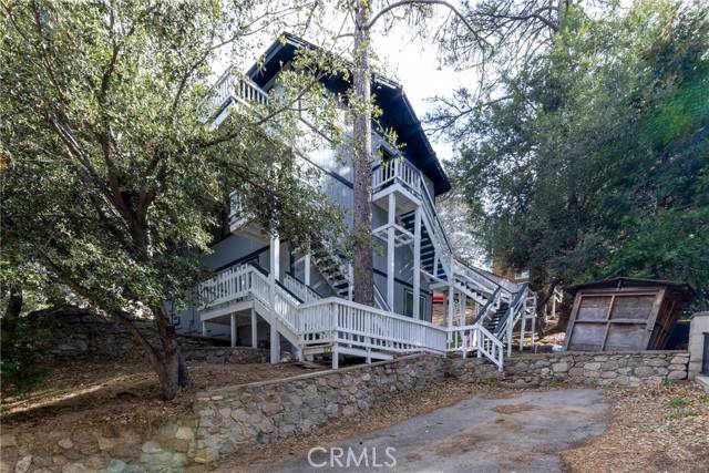 129 Zermat Dr #1-2, Crestline, CA 92325