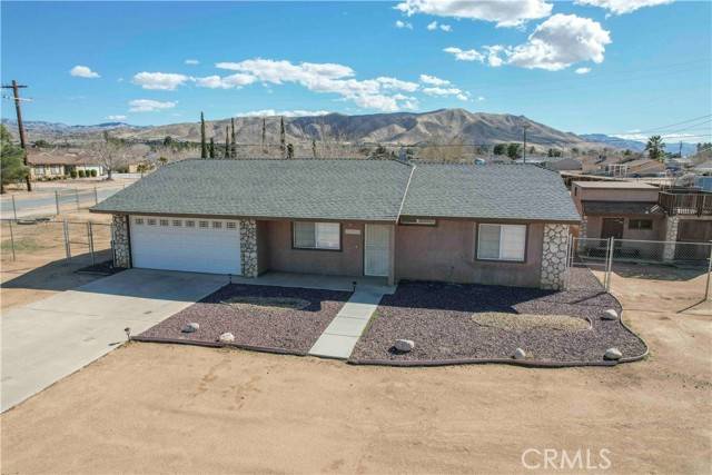 21929 Wren Street, Apple Valley, CA 92308