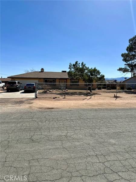 16635 Osage Road, Apple Valley, CA 92307