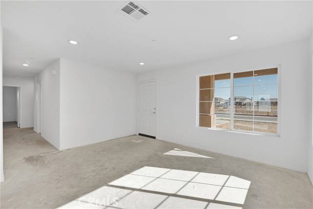 Adelanto, CA 92301,10158 Kemper Avenue