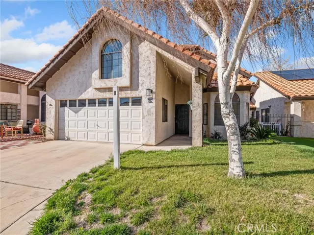 Apple Valley, CA 92308,19246 Pine Way