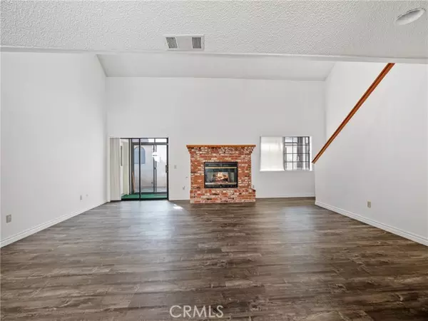 Apple Valley, CA 92308,19246 Pine Way
