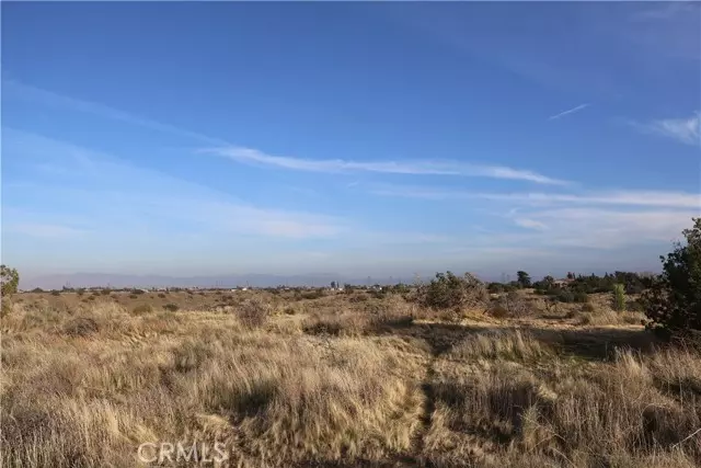 Oak Hills, CA 92344,9955 Macron Street