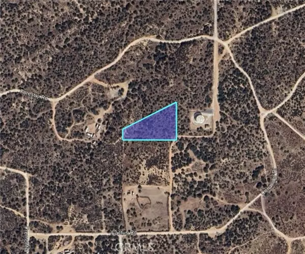 11 Coriander, Phelan, CA 92344