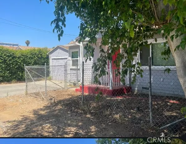 Fallbrook, CA 92028,522 S Pico Avenue