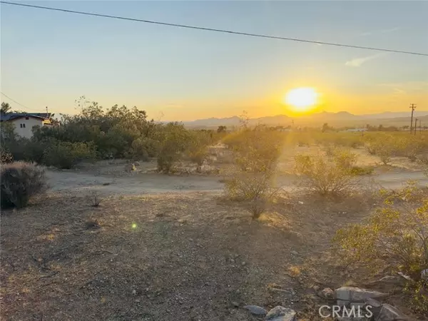 Apple Valley, CA 92307,1 Old Mine Road