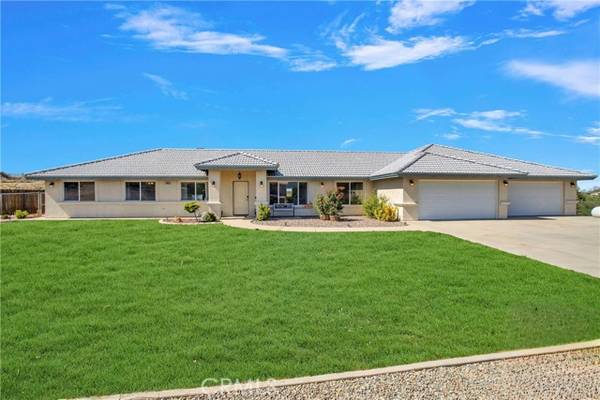 11020 Blue Jay Way, Oak Hills, CA 92344