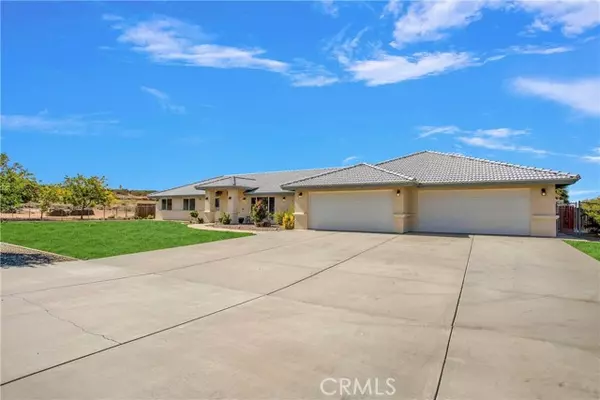 11020 Blue Jay Way, Oak Hills, CA 92344