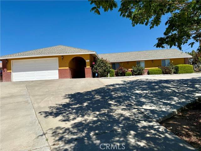7218 Dalscote Street, Hesperia, CA 92345