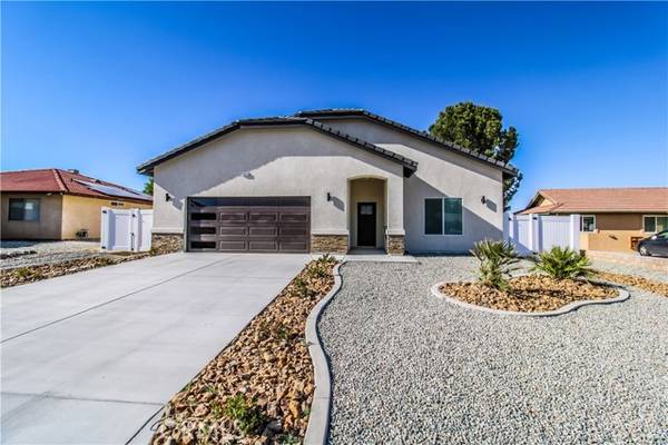 14812 Crofton Lane, Helendale, CA 92342