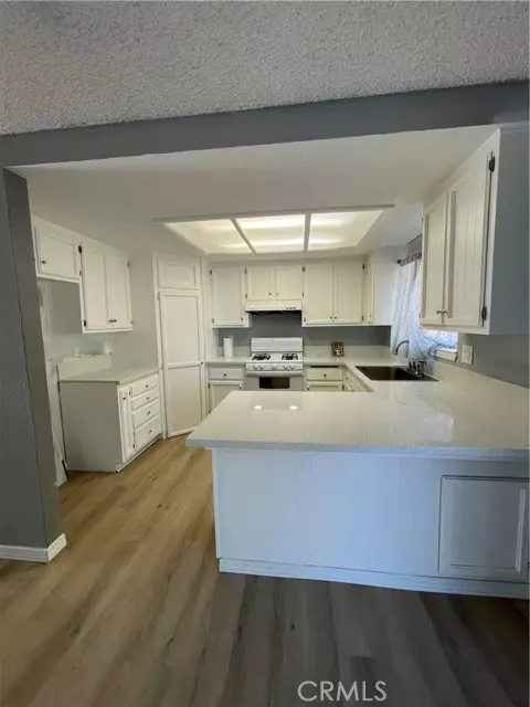 Apple Valley, CA 92307,14199 Havasu Road