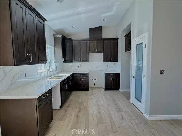 Hesperia, CA 92345,16063 Spruce St