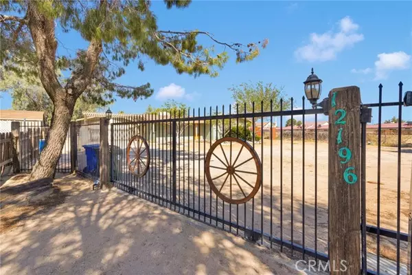 12196 Toltec Drive, Apple Valley, CA 92308