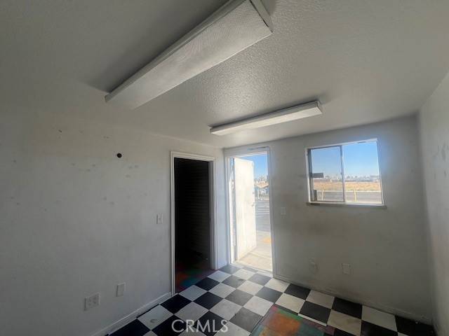 Apple Valley, CA 92308,13679 Manhasset Road