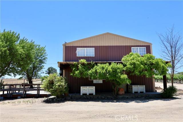 5575 El Pomar Drive, Templeton, CA 93465