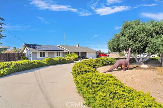 15680 Larch Street, Hesperia, CA 92345