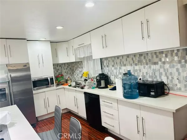 Rialto, CA 92376,1025 Sur Riverside Av #26