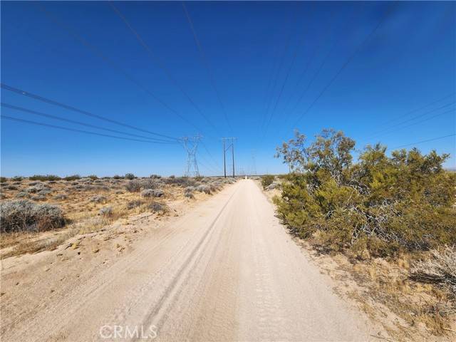 25 Near Powerline Road, Hinkley, CA 92347