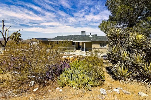 32816 Topaz Road, Lucerne Valley, CA 92356