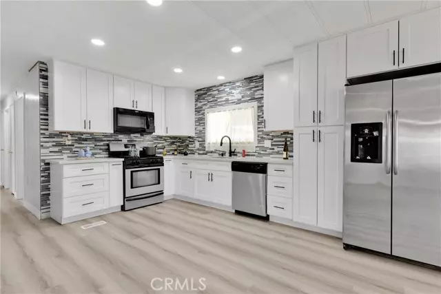 Victorville, CA 92395,13878 Victoria Drive