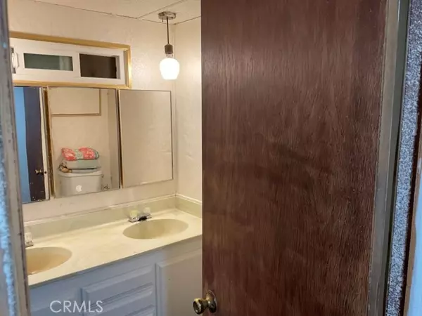 Victorville, CA 92394,15678 AVION Lane #C