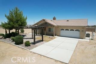 4950 Shady Drive, Phelan, CA 92371