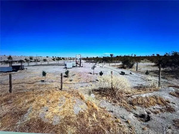 Phelan, CA 92371,3788 Estero Road