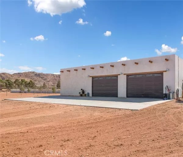 Apple Valley, CA 92307,13776 Natoma Road