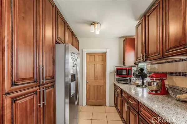 Banning, CA 92220,883 W Nicolet Street