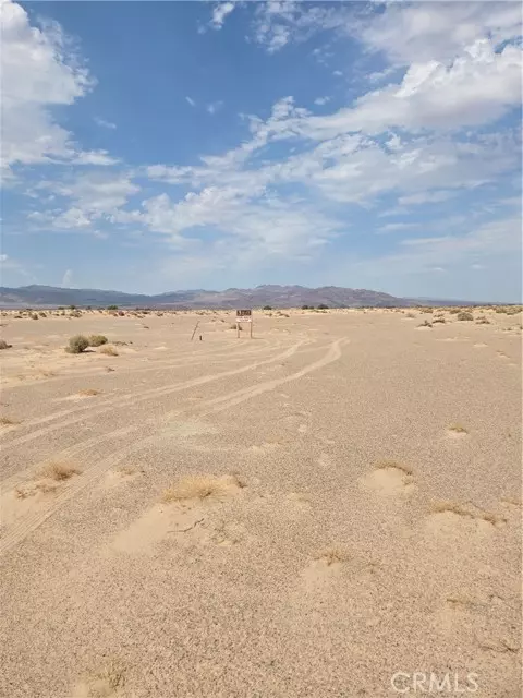 Newberry Springs, CA 92365,32744 Bon View Avenue