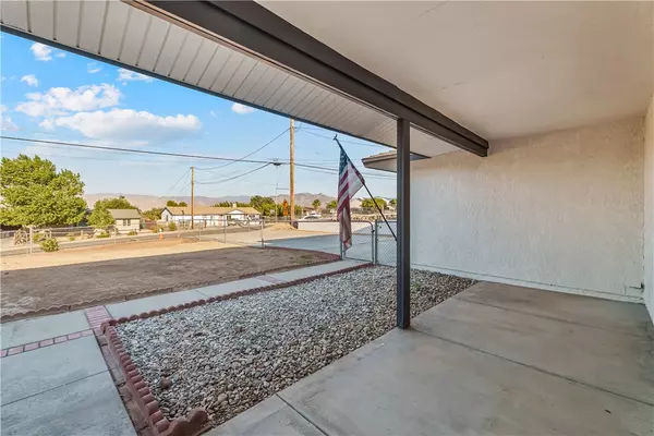 Hesperia, CA 92345,7046 7th