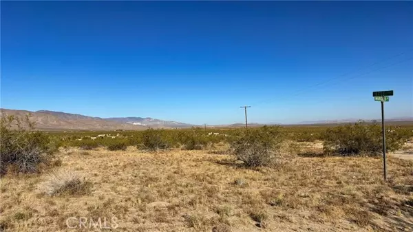 Landers, CA 92285,702 Bell Road