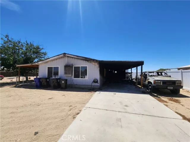 Adelanto, CA 92301,19006 Joshua Street