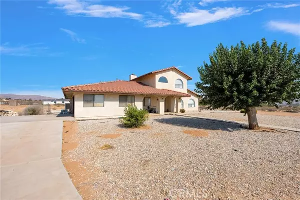 23871 Plaina Road, Apple Valley, CA 92307