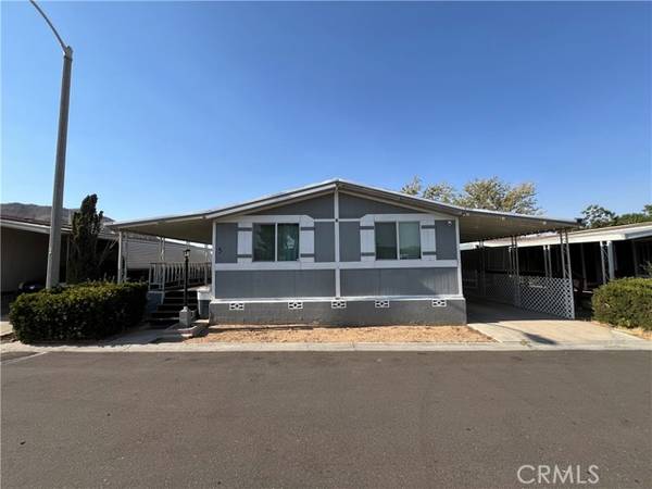 20683 Waalew Road #B5, Apple Valley, CA 92307