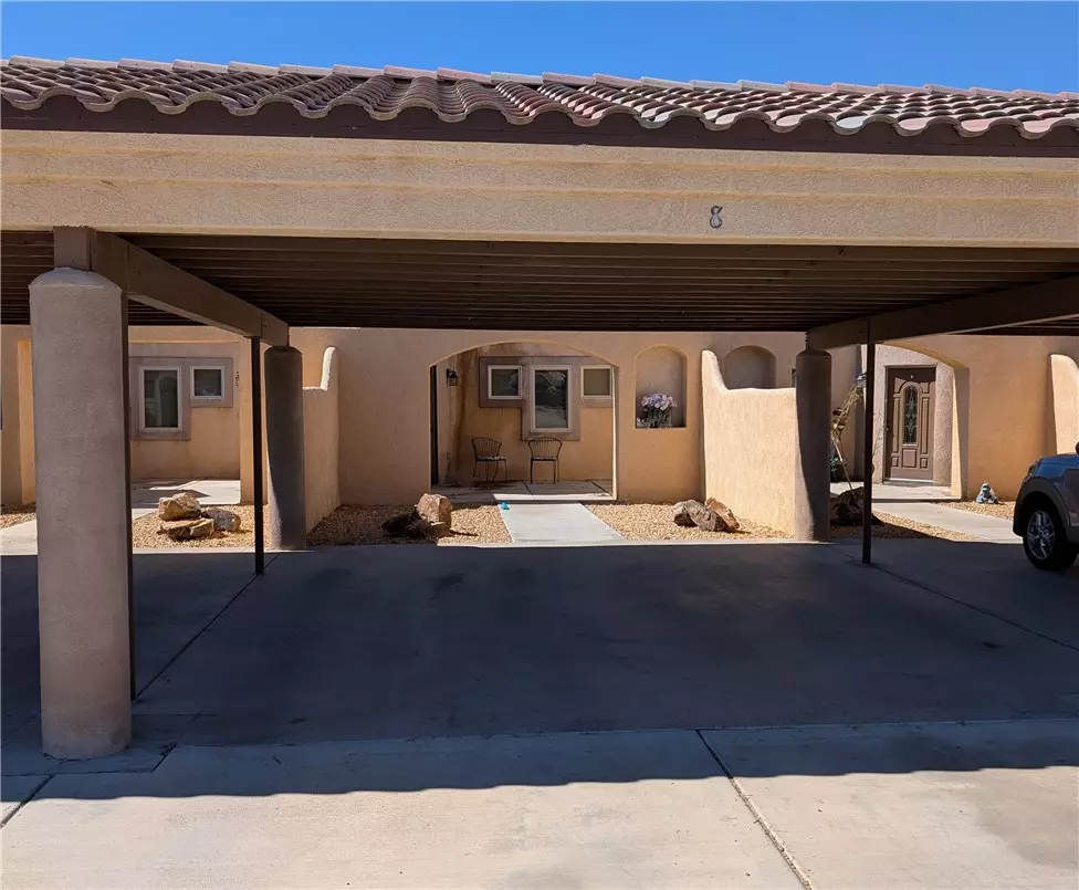 Helendale, CA 92342,27160 Vista Road #8